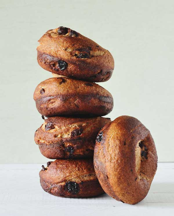 Are Dunkin Donuts Bagels Vegan
 Cinnamon Raisin Rye Bagels from Whole Grain Vegan Baking