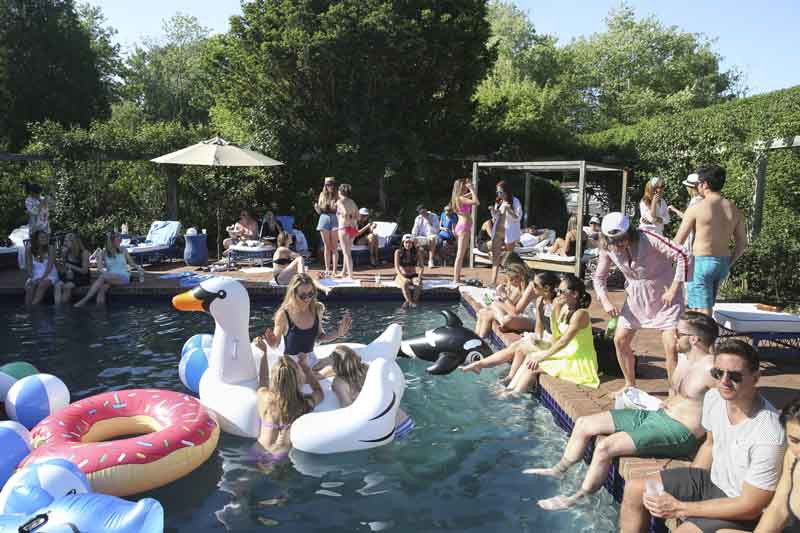 Bbq Pool Party Ideas
 Solid & Striped BBQ & Pool Party