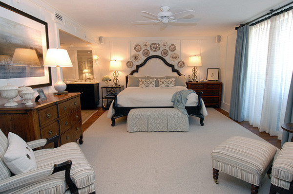 Beach Themed Master Bedroom
 Expert tips for sophisticated beach house décor