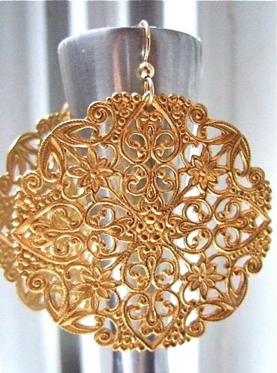 Chandelier Earrings Gold
 Items similar to Gold chandelier earrings with vintage