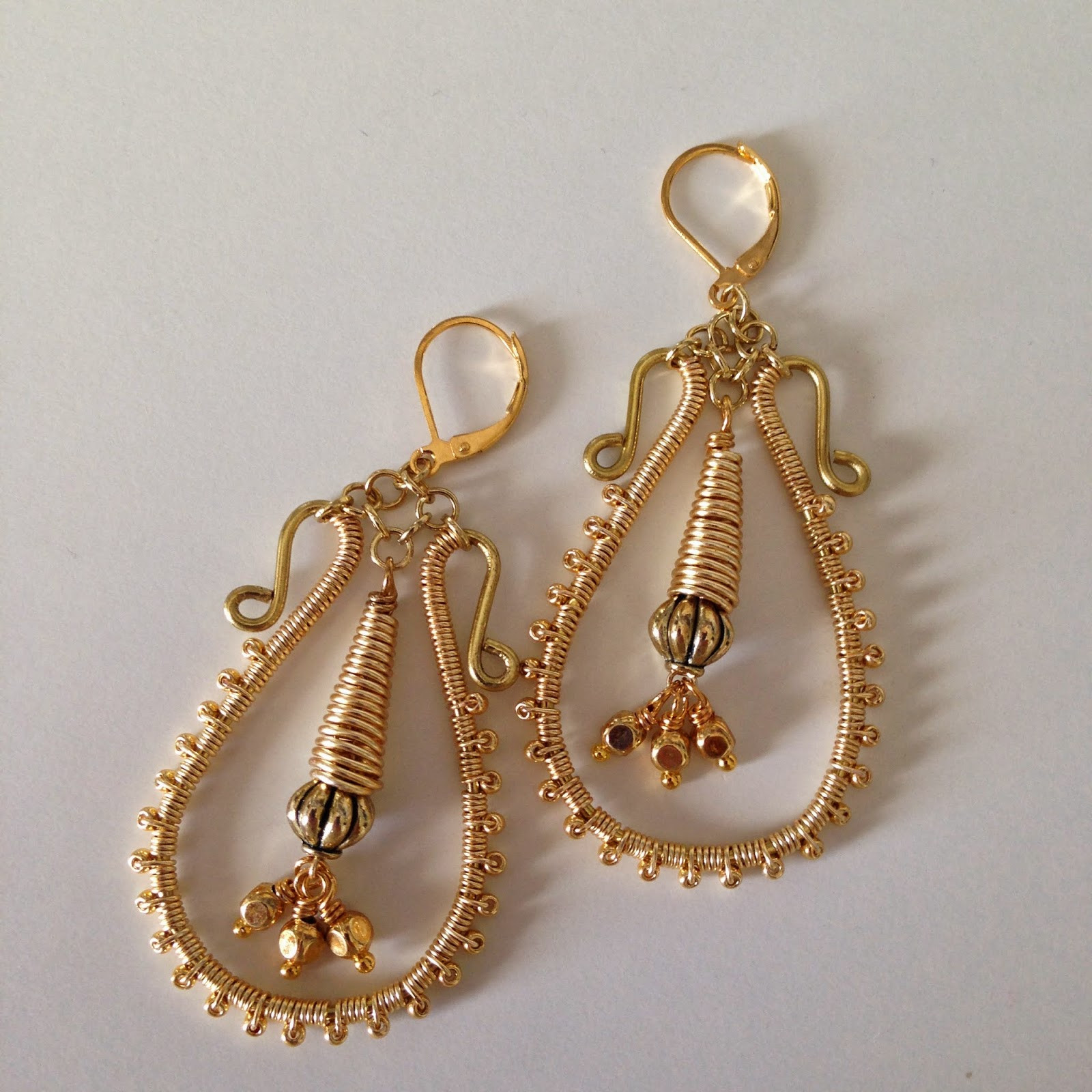 Chandelier Earrings Gold
 Everyday Bijoux Wire Wrapped Gold Chandelier Earrings