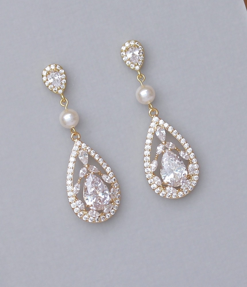 Chandelier Earrings Gold
 Gold Chandelier Earrings Gold Bridal Earrings Gold Crystal
