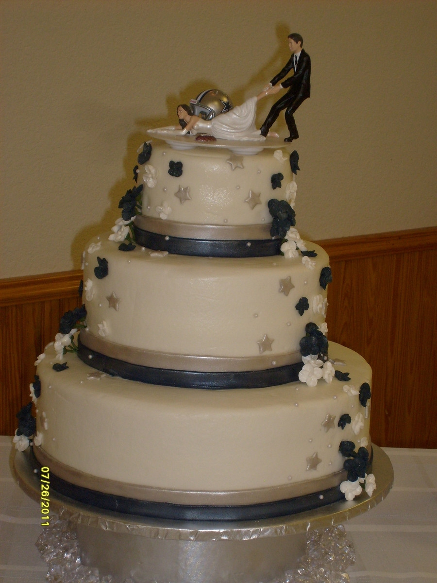 Dallas Cowboys Wedding Cake
 Dallas Cowboy Fan CakeCentral