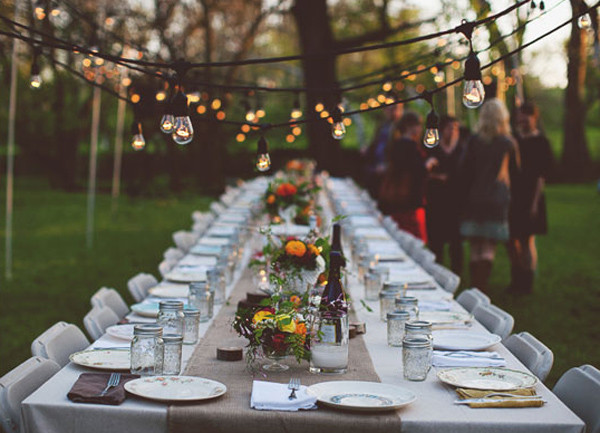 Dinner Party Seating Ideas
 Using Family Style Seating for your Party