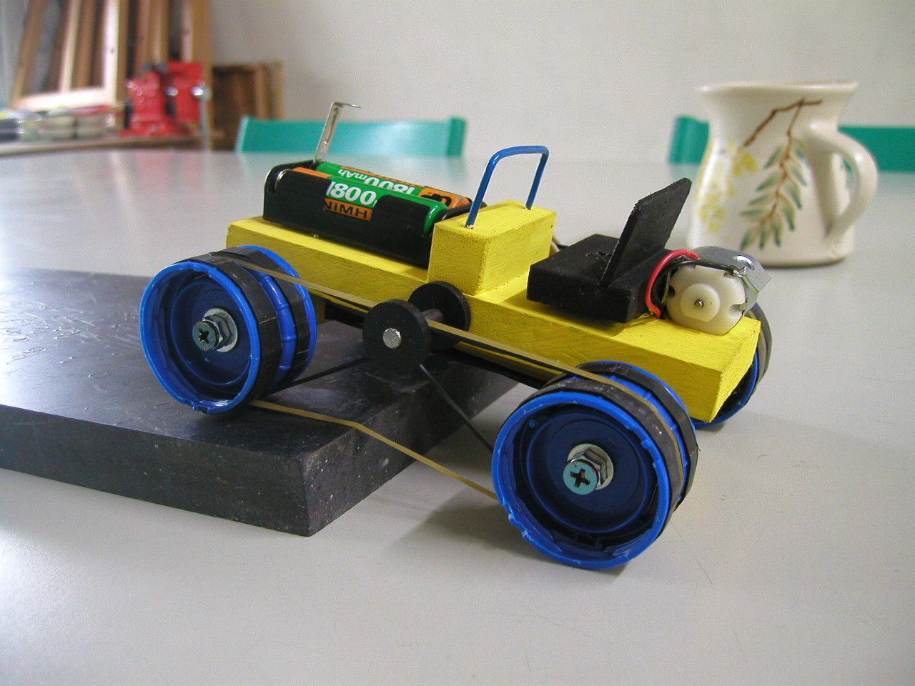 DIY Wood Car
 DIY 4 Wheel Drive Toy Electric Car