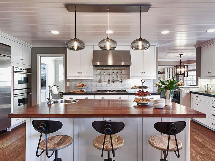 Hanging Lights Over Kitchen Island
 How Many Pendant Lights Should Be Used Over a Kitchen Island