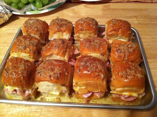 Hawaiian Roll Ham Sandwiches
 BEST DARN HAM SANDWICHES
