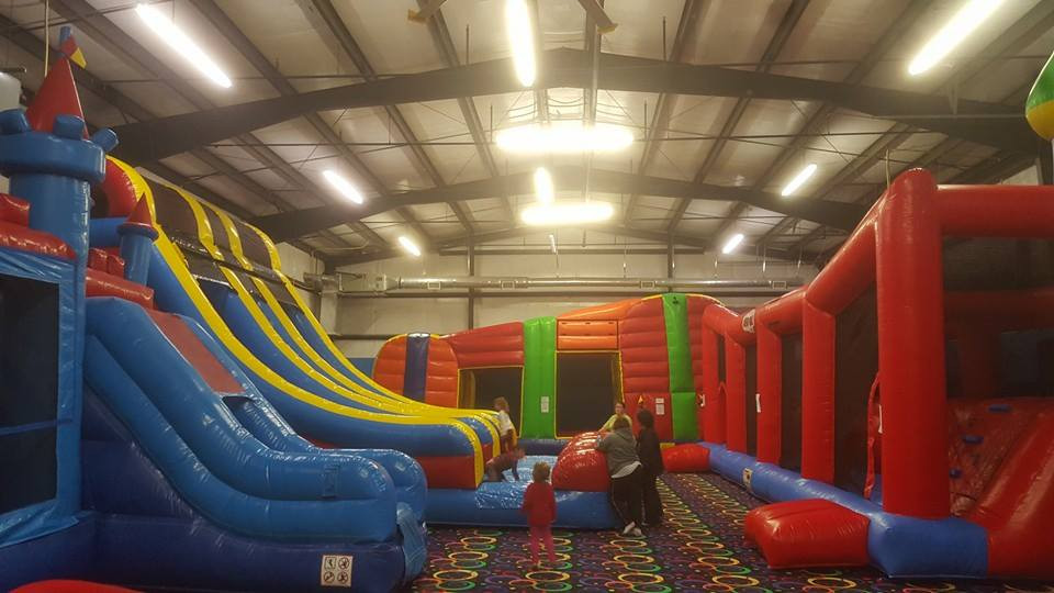 Indoor Bounce Houses For Kids
 Indoor Bounce House Facility KD z Kidz World