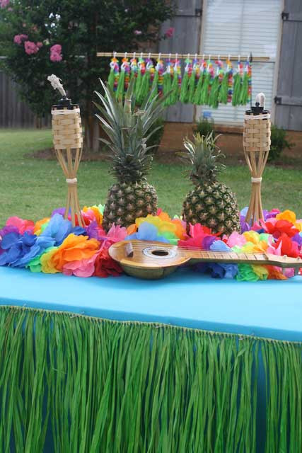 Inexpensive DIY Luau Party Decorations
 Luau Party Decoration Ideas Affordable