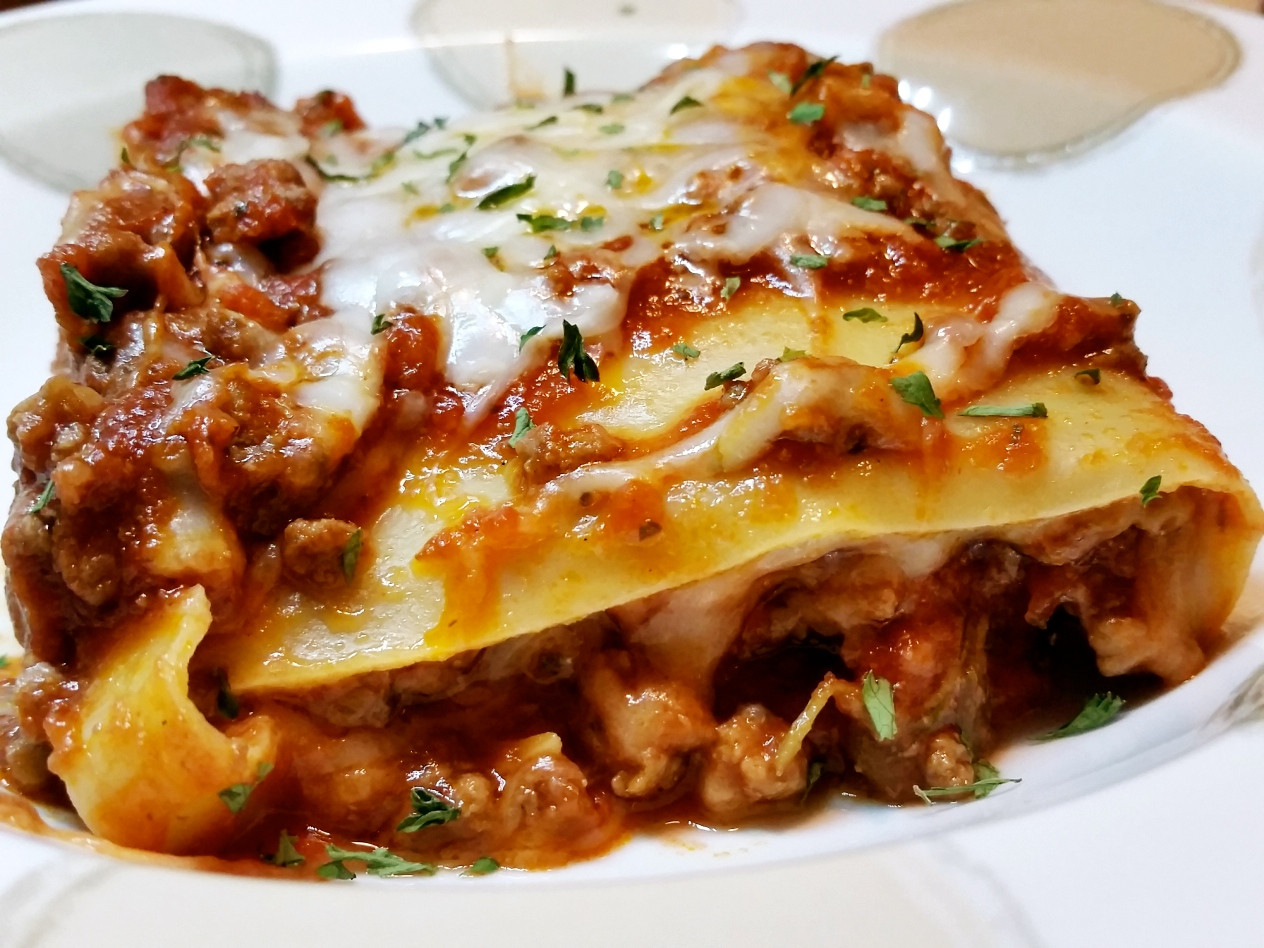Lasagna Without Cheese
 Red Kitchen Recipes Beef and Mozzarella Lasagna without