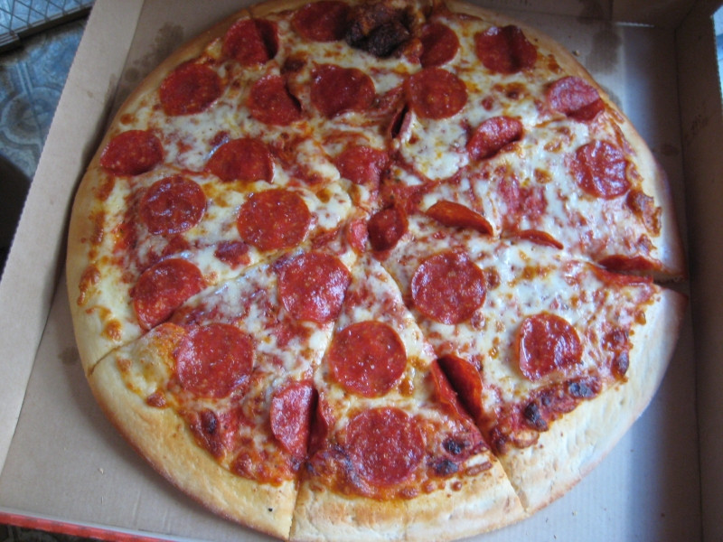 Little Caesars Pepperoni Pizza
 Review Little Caesars Hot N Ready Pepperoni Pizza