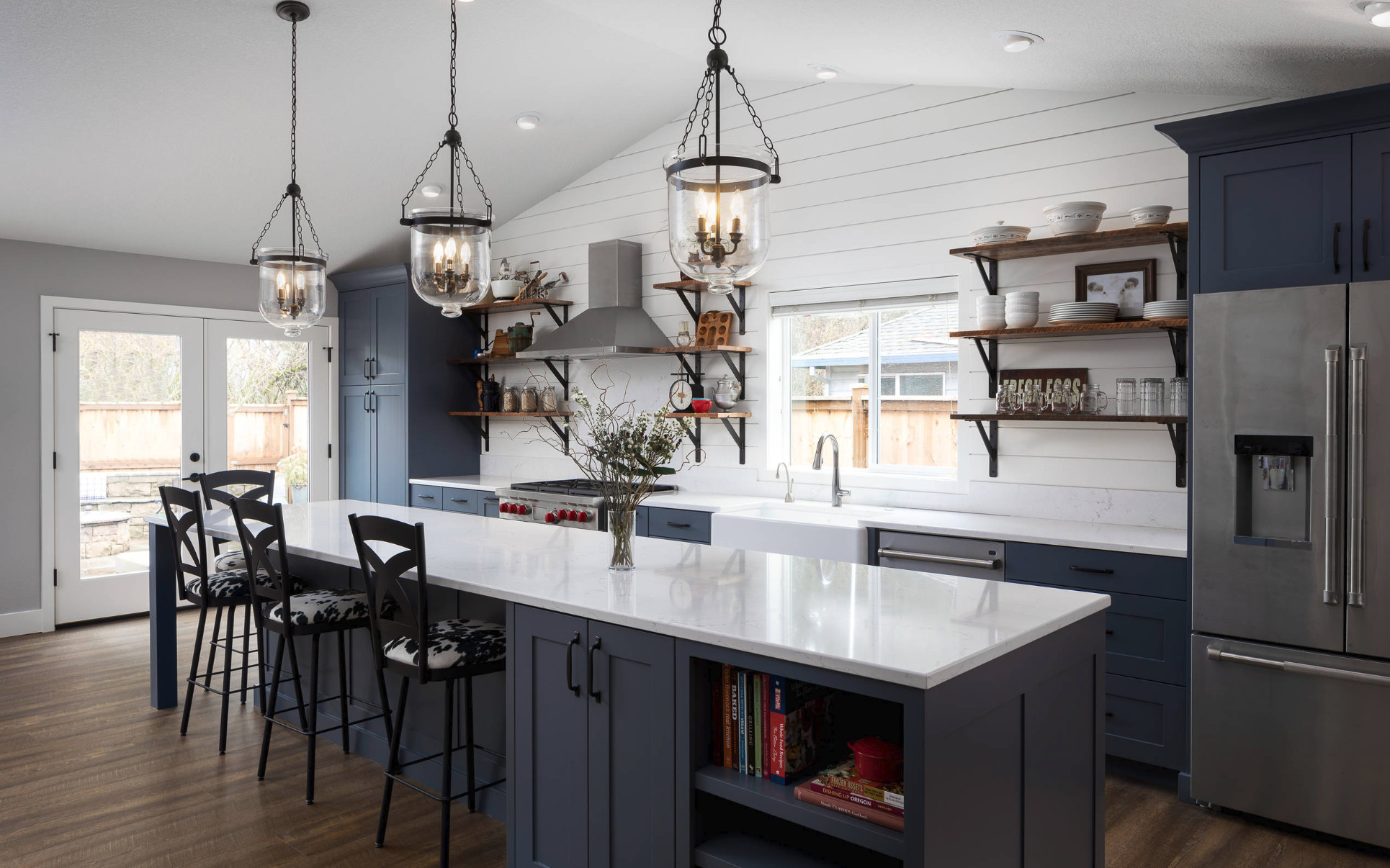 Modern Farmhouse Kitchen Decor
 Here Are 15 Modern Farmhouse Kitchen Ideas to Inspire You