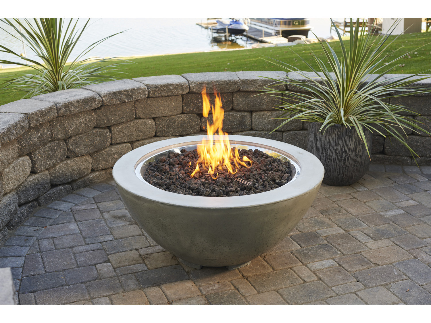 Outdoor Firepit Table
 Outdoor Greatroom 42 Round Cove Fire Pit Table