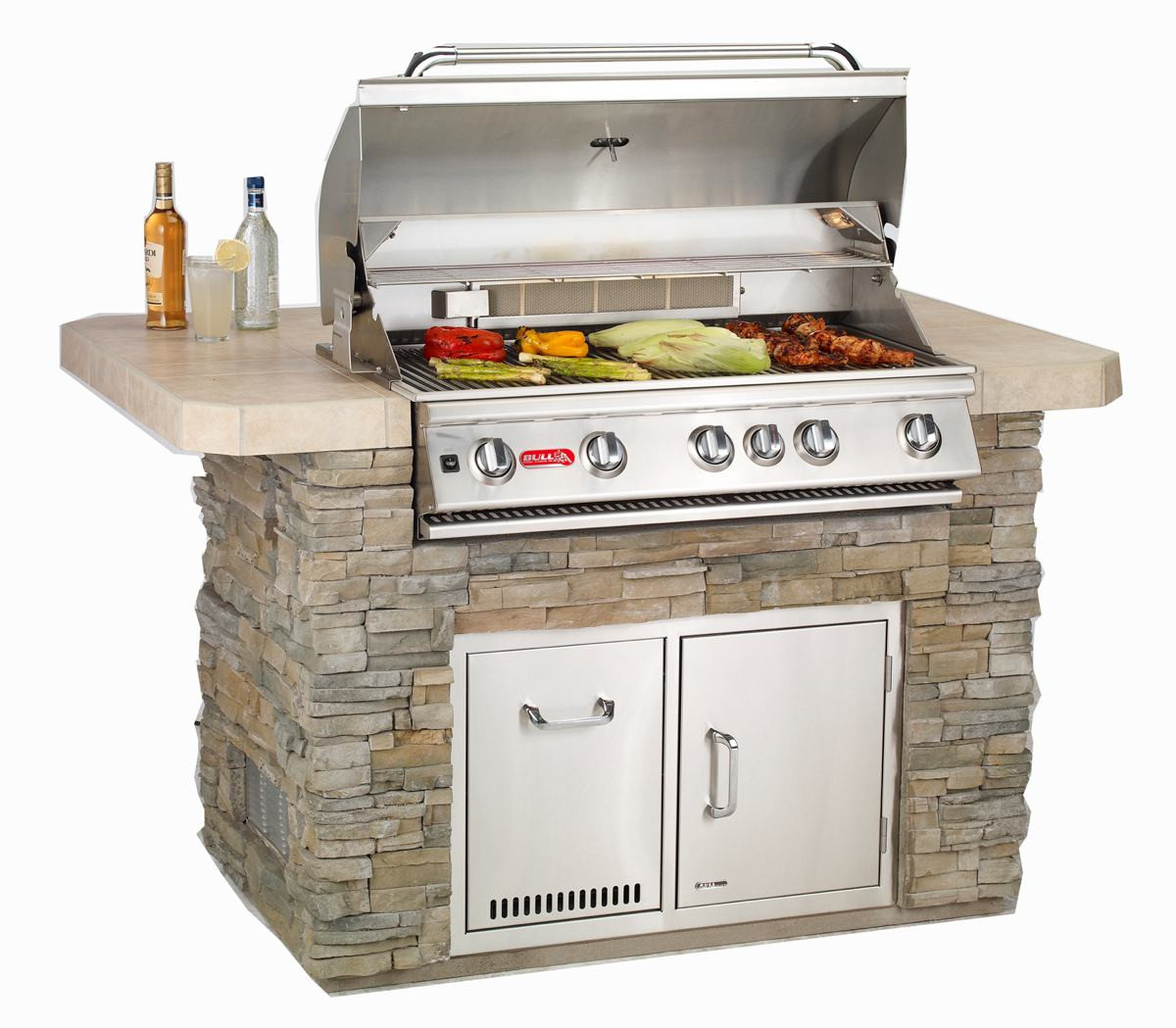 Outdoor Kitchen Grill Island
 Amazon Bull Outdoor Products BBQ Brahma 90