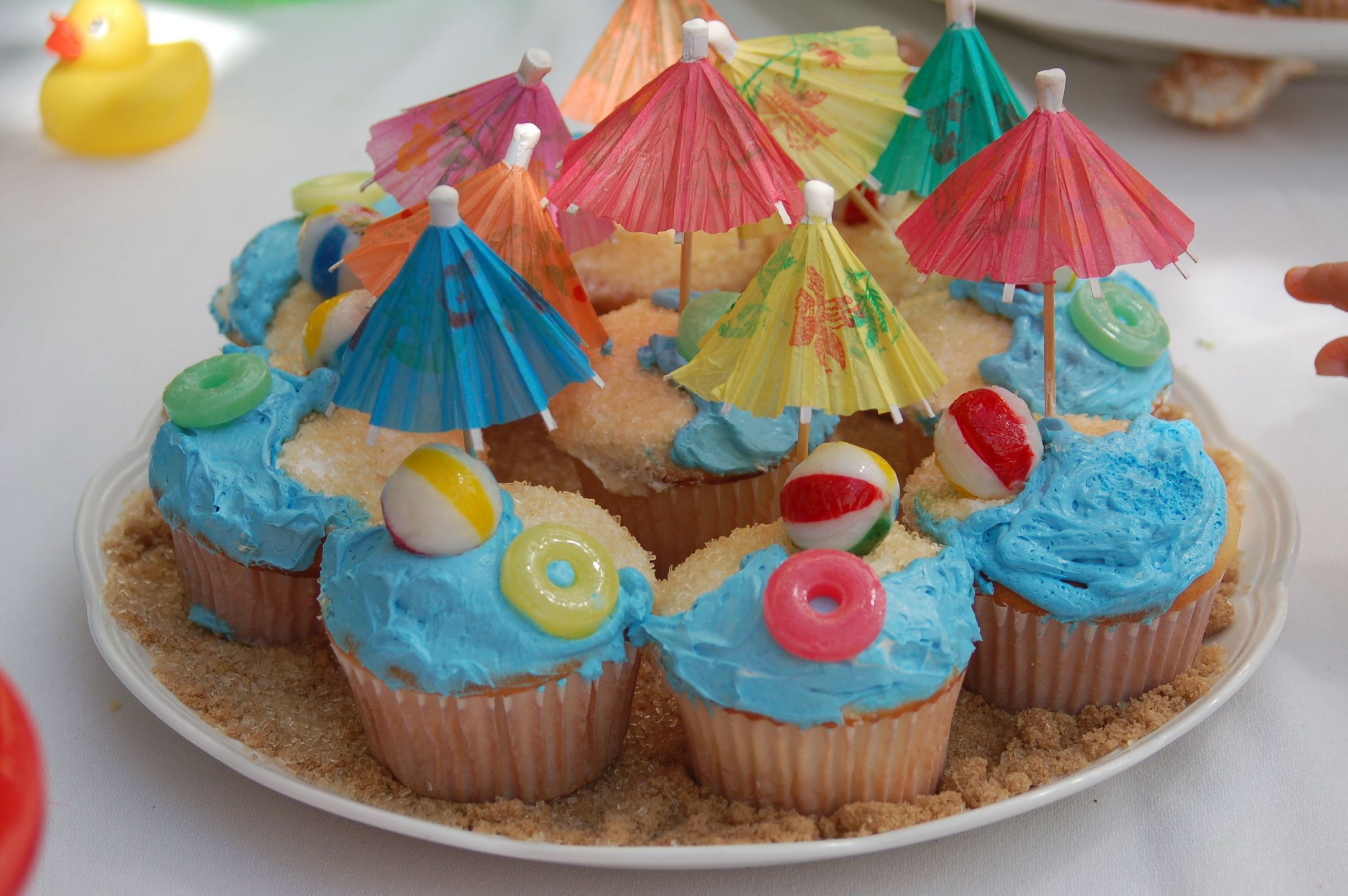 Pool Party Cupcake Ideas
 Pool Party Cupcakes cupcakes Summer cupcakes beach