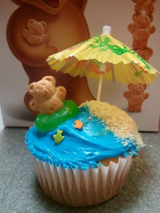 Pool Party Cupcake Ideas
 End of the School Year snack School