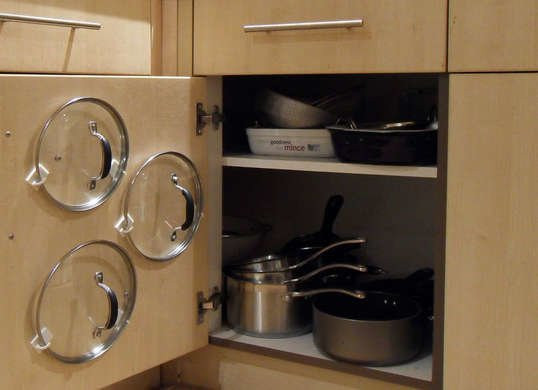 Pots And Pans Organizer DIY
 7 DIY Ways to Organize Pots and Pans in Your Kitchen