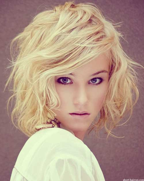 Short To Medium Layered Hairstyles
 Top 10 Short Hairstyles for Women