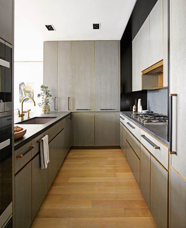 Small Galley Kitchen Design
 Small Galley Kitchen Ideas & Design Inspiration