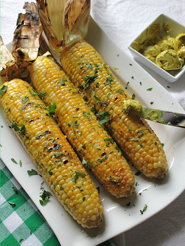 Sweet Corn On The Grill
 Grilled Sweet Corn with Curried Butter pote Robust