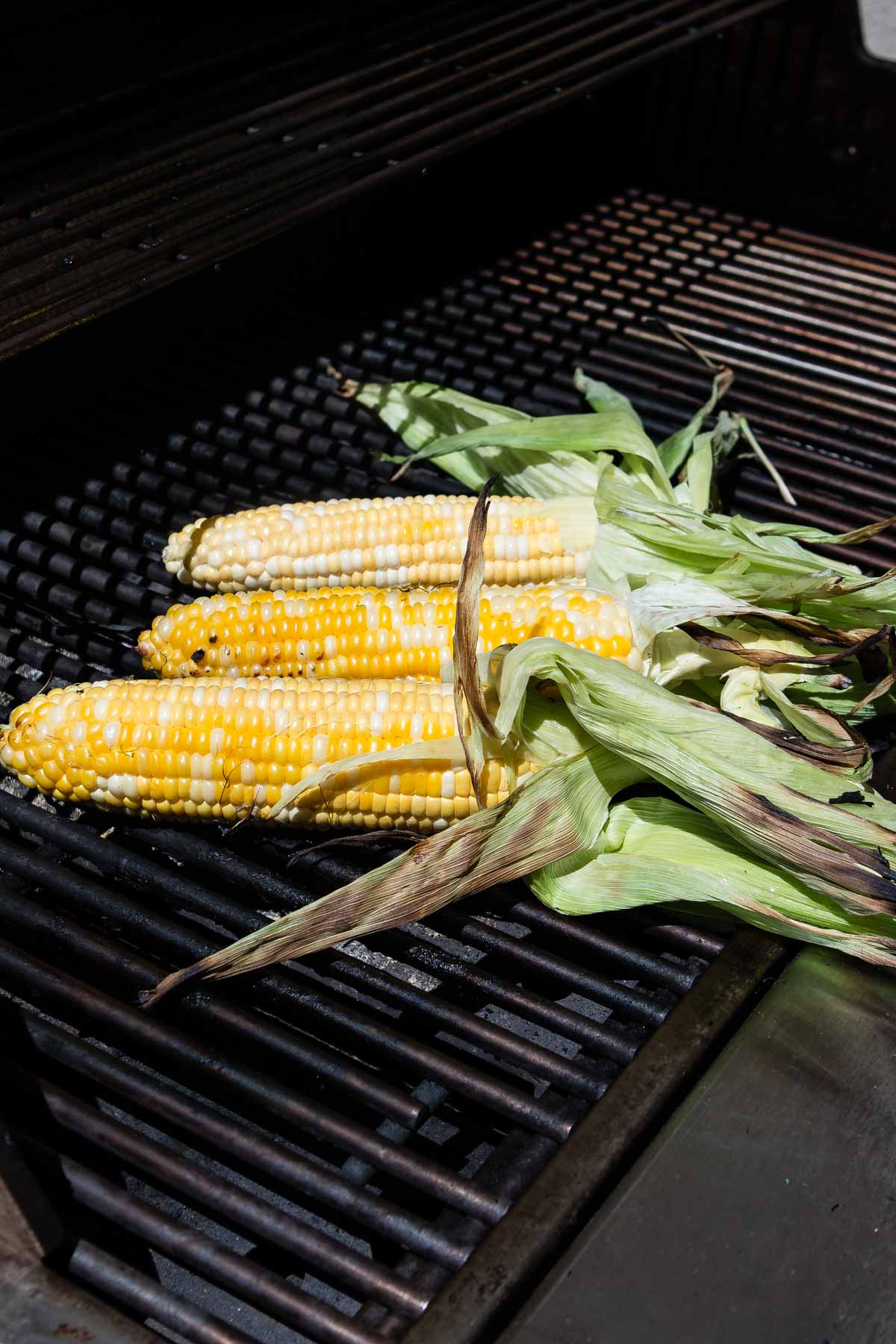 Sweet Corn On The Grill
 The Secret to the BEST Grilled Corn on the Cob [ Video