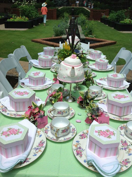 Tea Party Table Setting Ideas
 I love the boxes at each place setting They have gloves