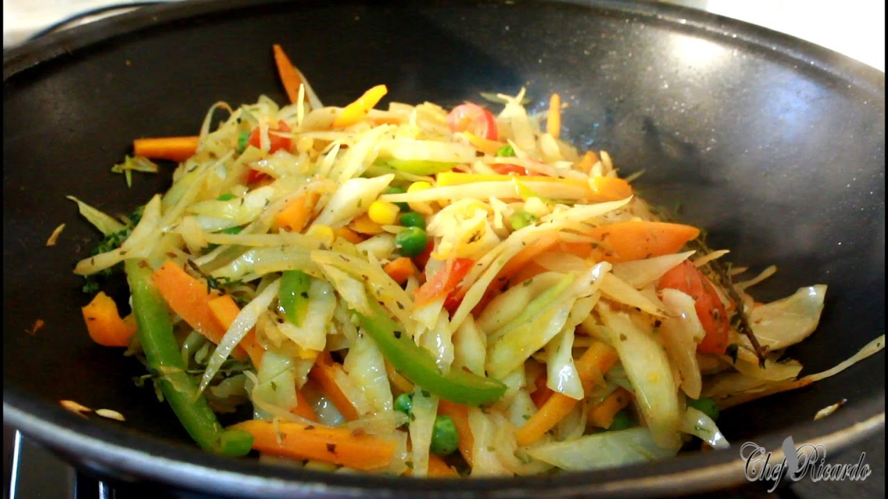 Vegetarian Cabbage Recipes Easy
 Vegan Stir Fry Cabbage And Ve arian Dish For Sunday