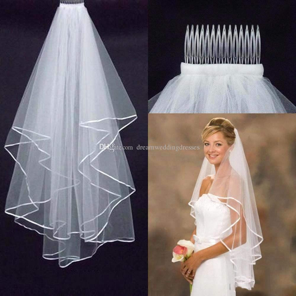 Veils For Short Wedding Dresses
 Dw 2 Layers Tulle Short Bridal Veils 2016 Hot Sale Cheap