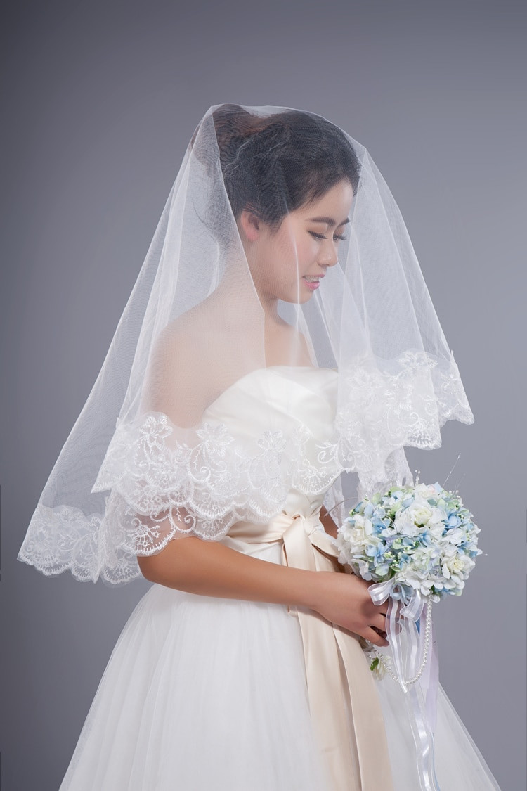 Veils For Short Wedding Dresses
 Free Shippign Lace 1 5 Meters short bridal veil bride