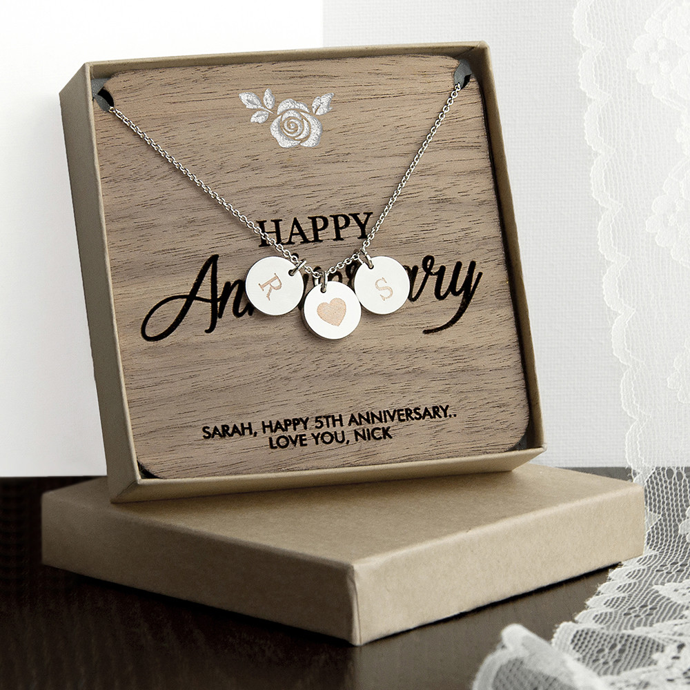 10 Year Anniversary Gift Ideas For Wife
 Modern 10 Year Anniversary Present Ideas