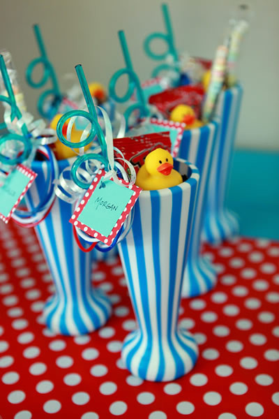 10 Year Old Pool Party Ideas
 9 pletely Awesome Pool Party Favor Ideas