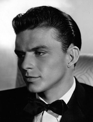 1930S Male Hairstyles
 Classic Hairstyles for Men in the 1930s to 1960s Slicked