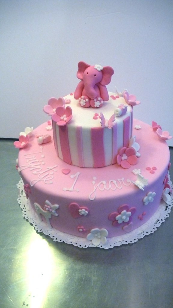 1st Birthday Cake For Girl
 Little girl s 1st Birthday Cake