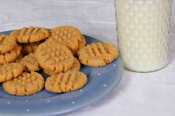 2 Ingredient Peanut Butter Cookies No Egg
 peanut butter cookie recipe without eggs