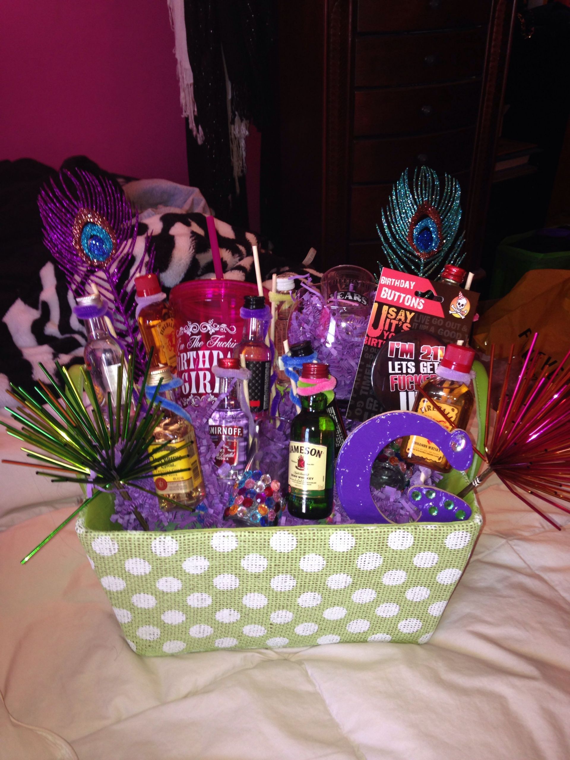 21st Birthday Gift Baskets For Her
 75 Diy 21st Birthday Gift Ideas
