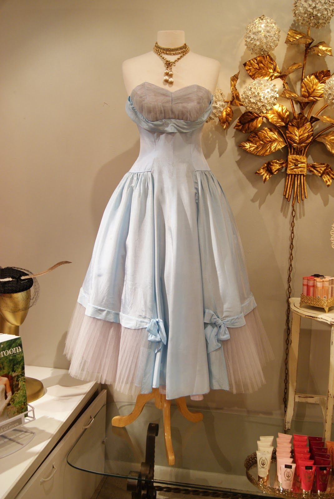 best-20-alice-in-wonderland-wedding-dress-home-family-style-and-art-ideas