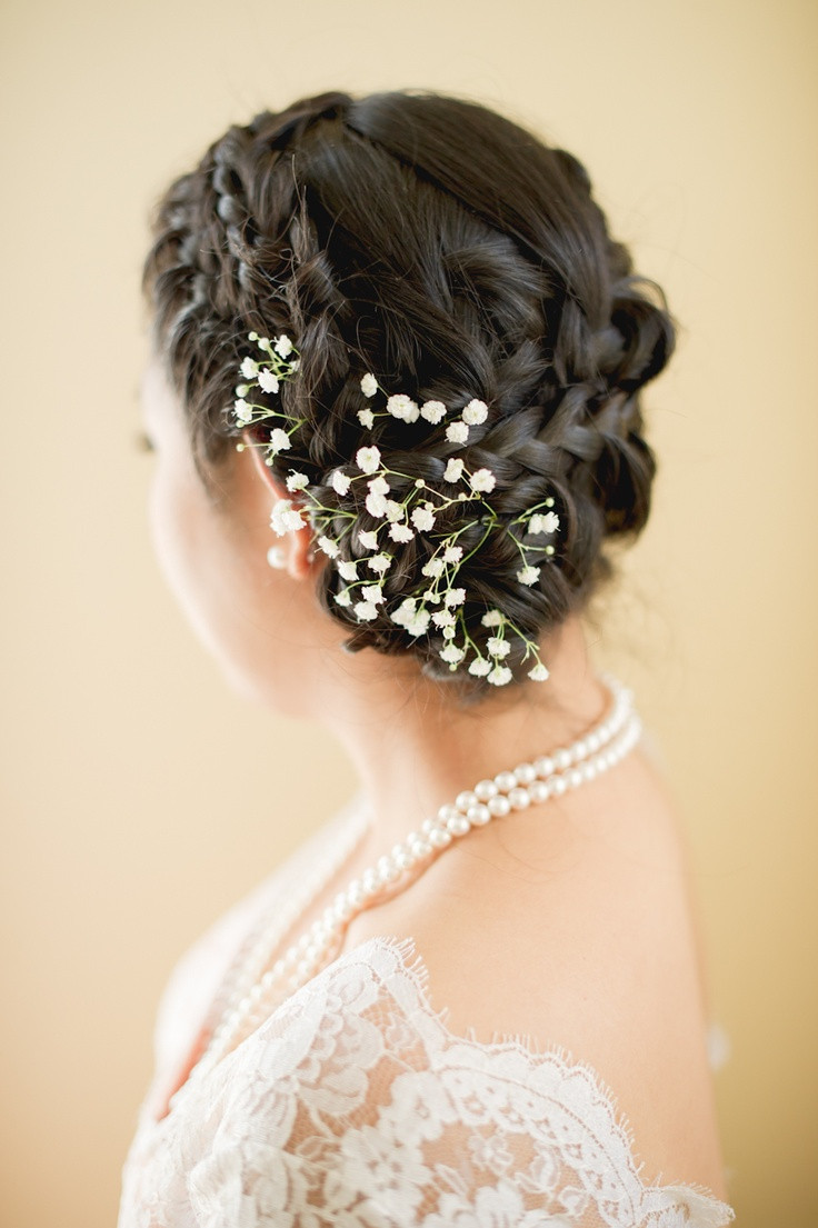 Baby Breath Flowers In Hair
 44 Amazing Wedding Hairstyles With Flowers MagMent