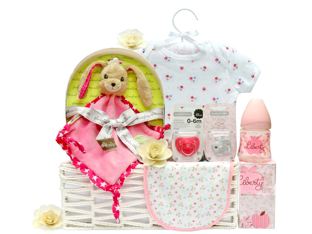 Baby Clothes Gift Basket
 New Born Baby Gift Baby Clothes Gift Basket z11