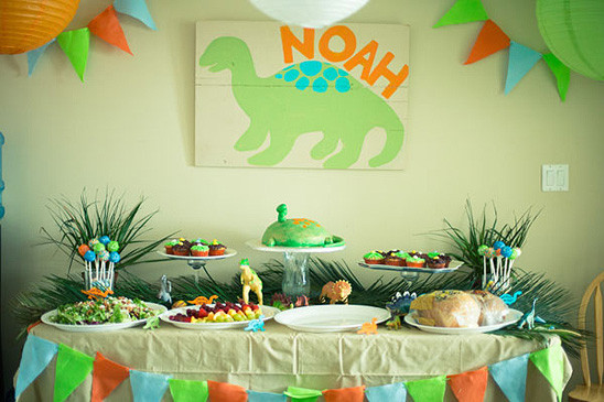 Baby Dinosaur Birthday Party
 Dinosaur Themed Birthday Party Ideas Plan Dinosaur Themed