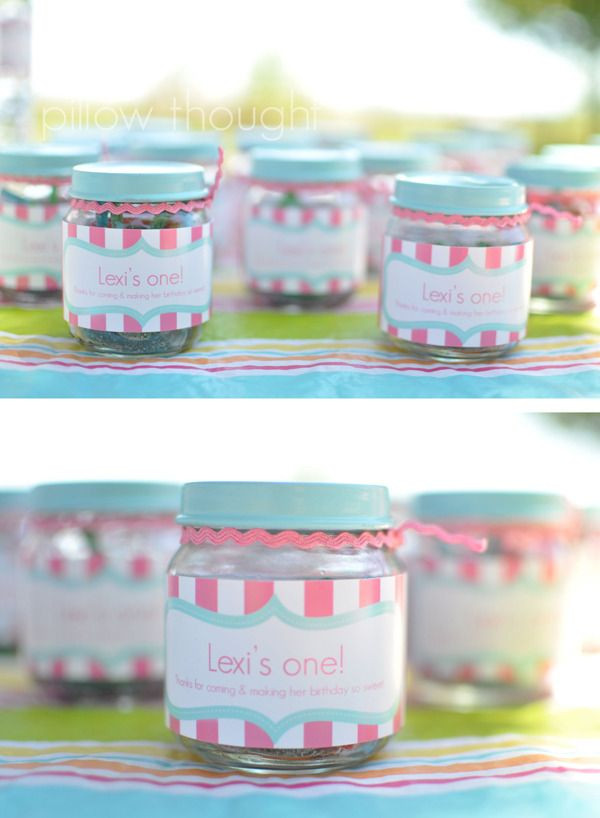 Baby Food Jars Party Favors
 party favor using baby food jars Use a pic of Sa and