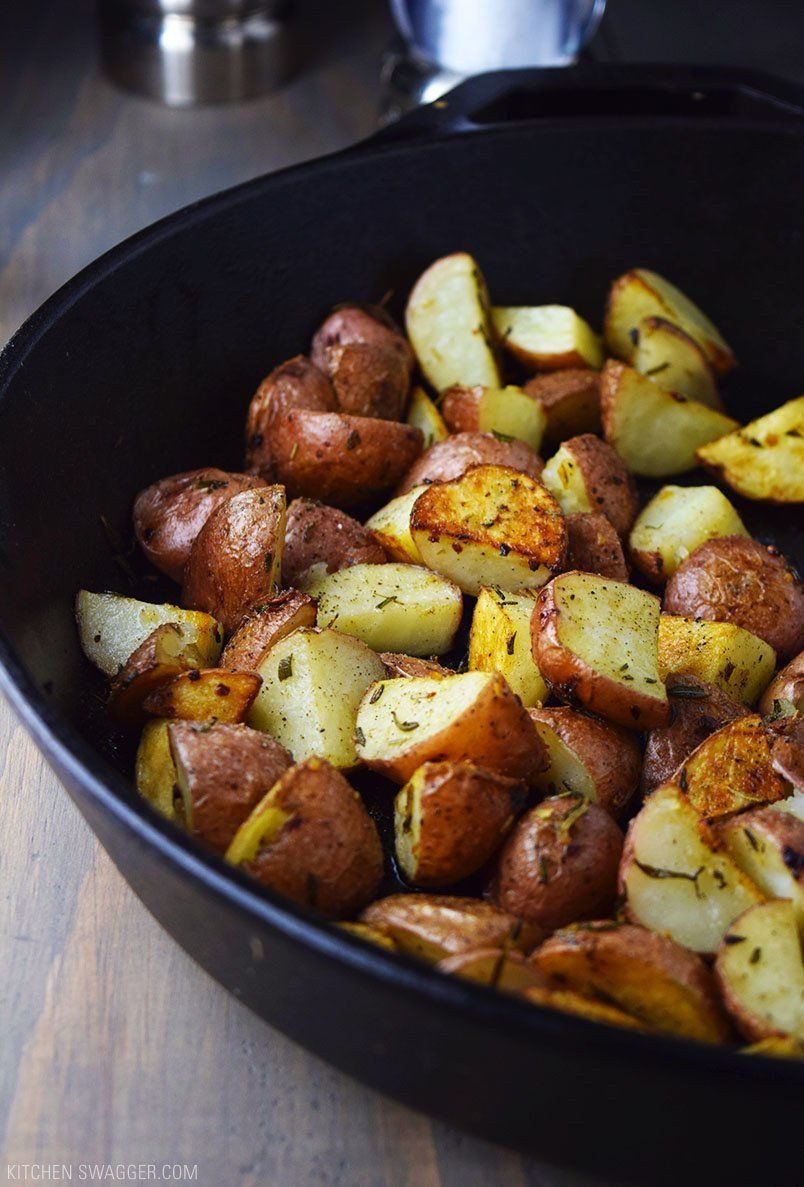 Baby Potatoes Recipes Stove Top
 Roasted Red Potatoes with Garlic and Rosemary