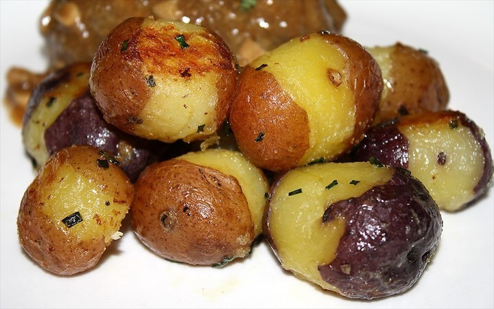 Baby Potatoes Recipes Stove Top
 Baby New Potatoes With Butter & Chives Recipe Recipezazz