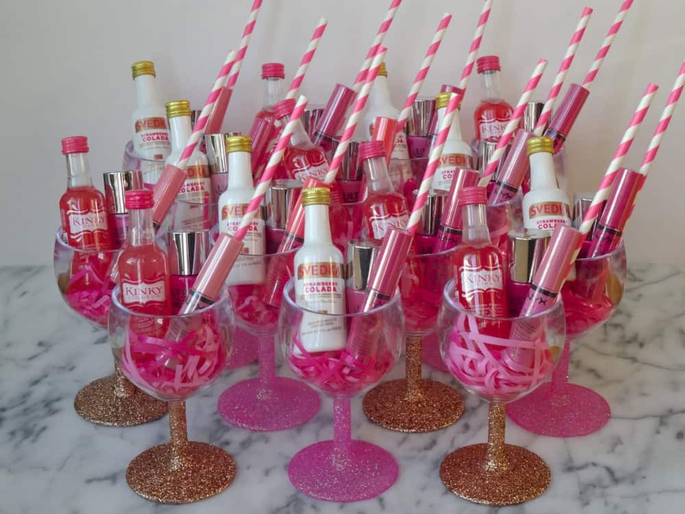 Bachelorette Party Decoration Ideas
 DIY Bachelorette Party Ideas for the Unfor table Girls