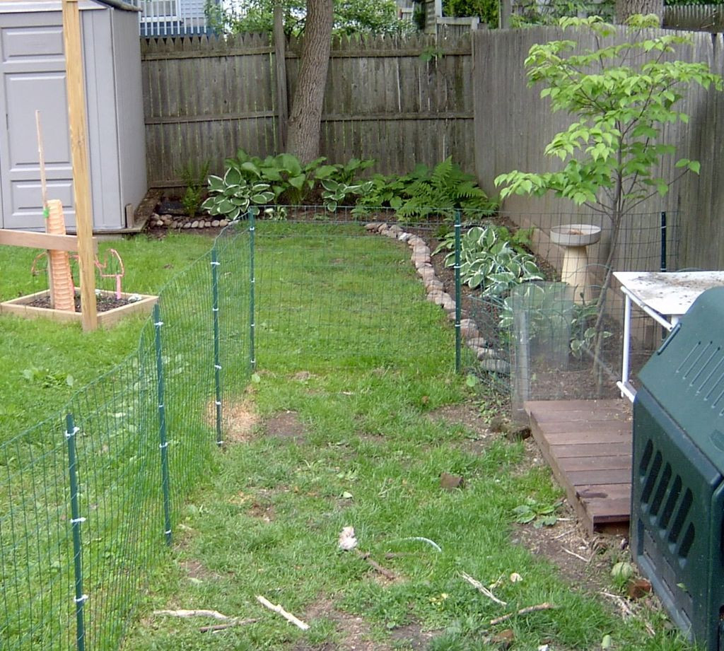 Backyard Fence For Dogs
 Dog Fence and Deck 8 Steps