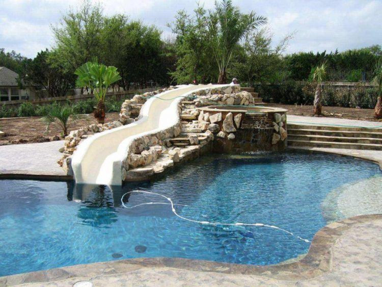 Backyard Pool Water Slide
 20 Backyard Swimming Pool Ideas With Water Slides