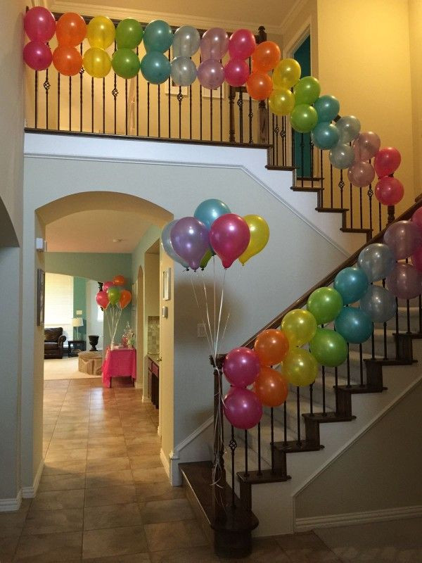 Balloon Decoration Ideas For Birthday Party
 Cute balloons on stairway Balloon decorations for party