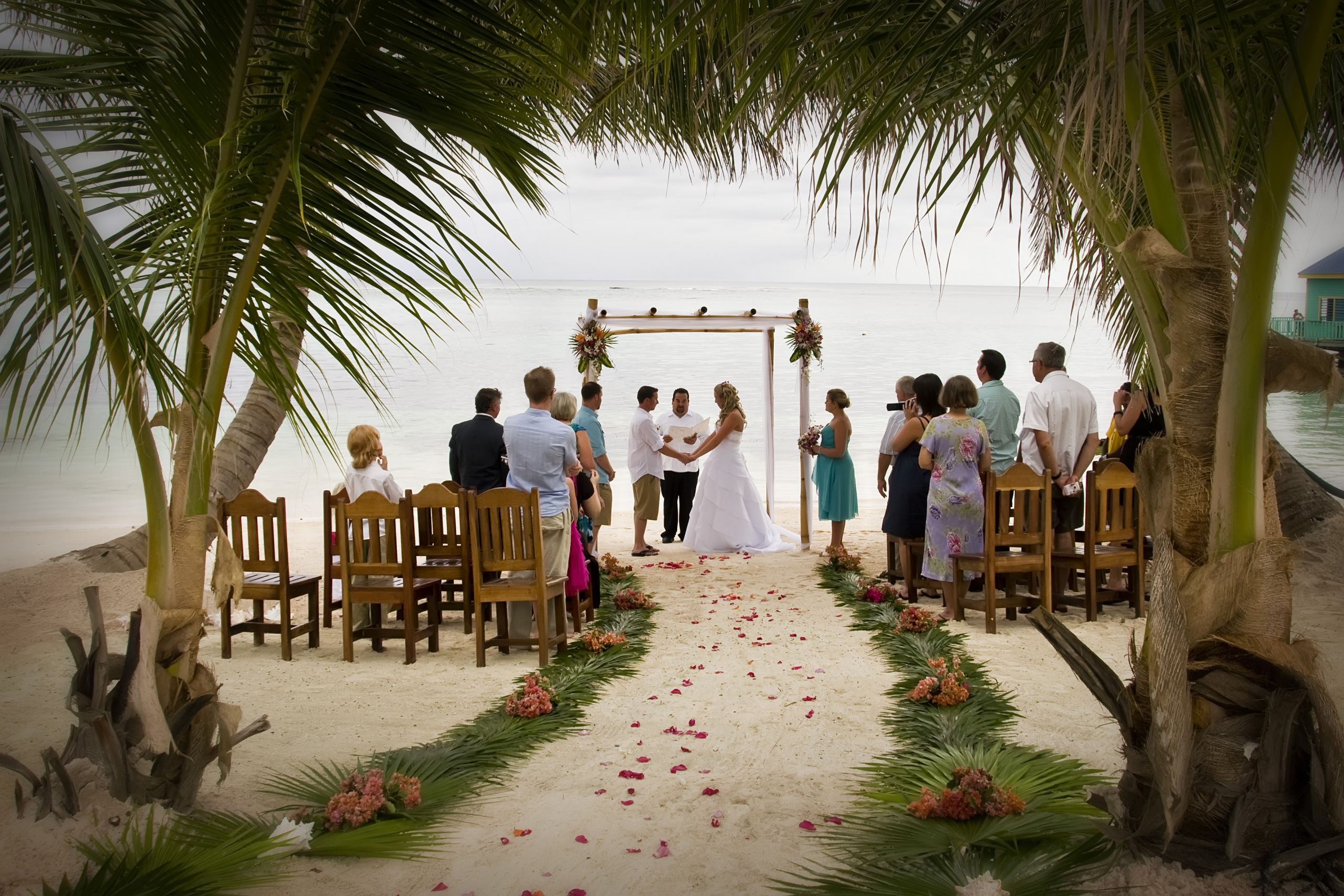 Beach Wedding Destinations
 The Perfect Beach Destination Wedding in Belize