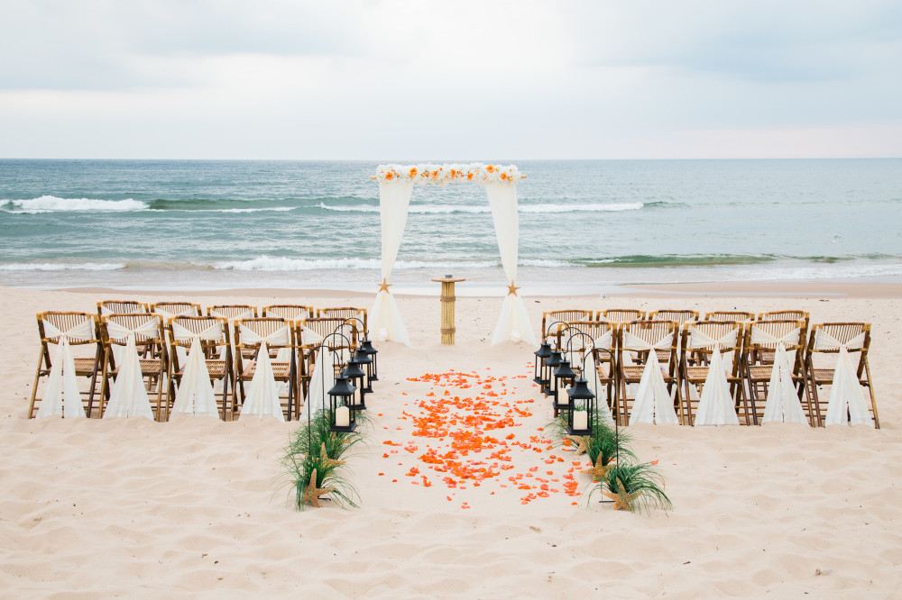 Beach Weddings In Michigan
 My Barefoot Wedding