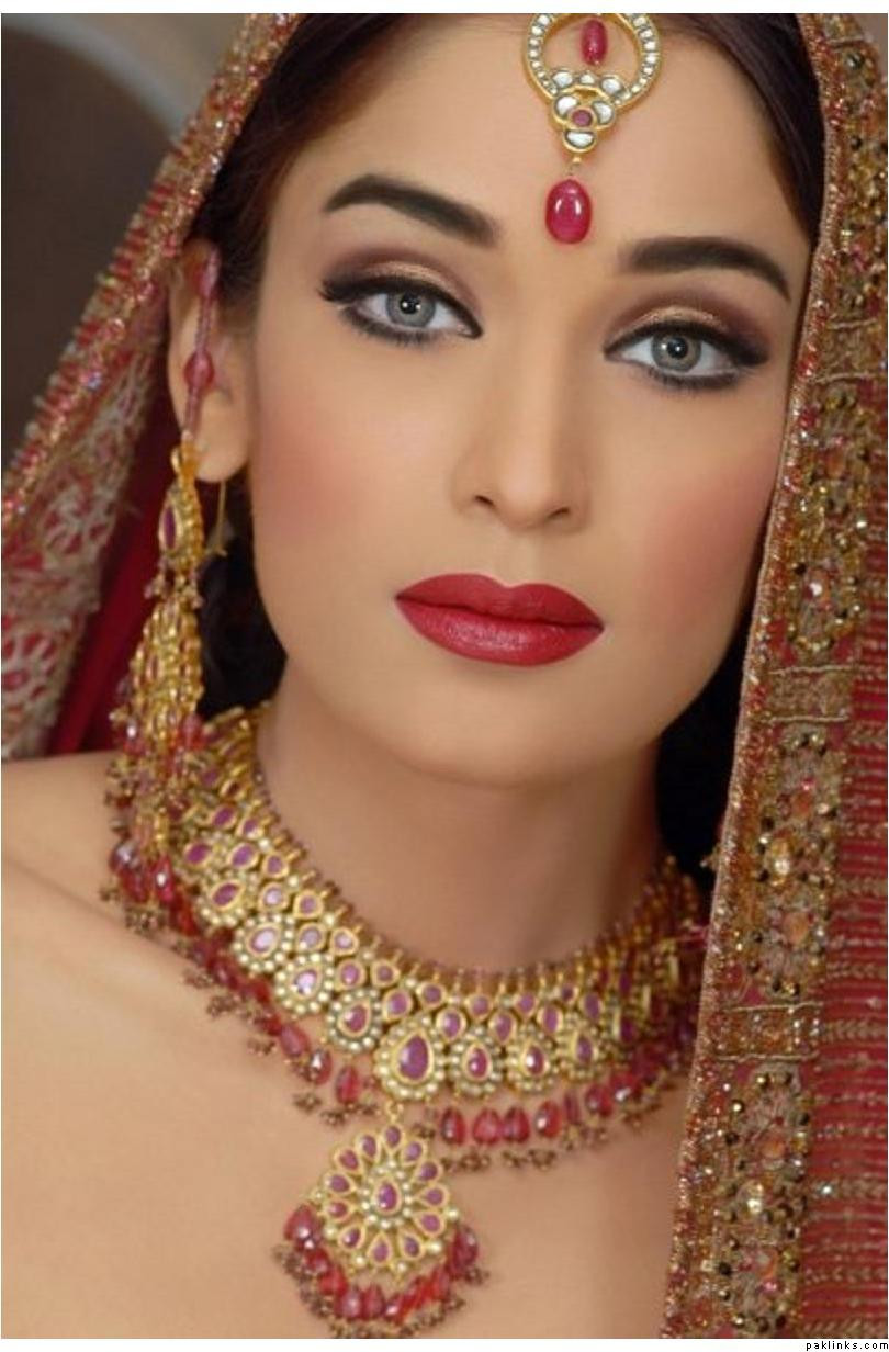 Beautiful Bridal Makeup Pictures
 Latest Dulhan Makeup by Kashee’s Beauty Parlour – plete