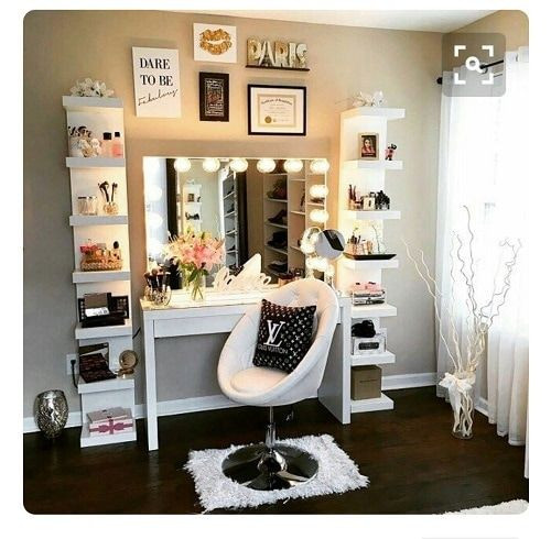 Bedroom Makeup Vanity With Lights
 15 Fantastic Vanity Mirror with Lights for Bedroom Ideas